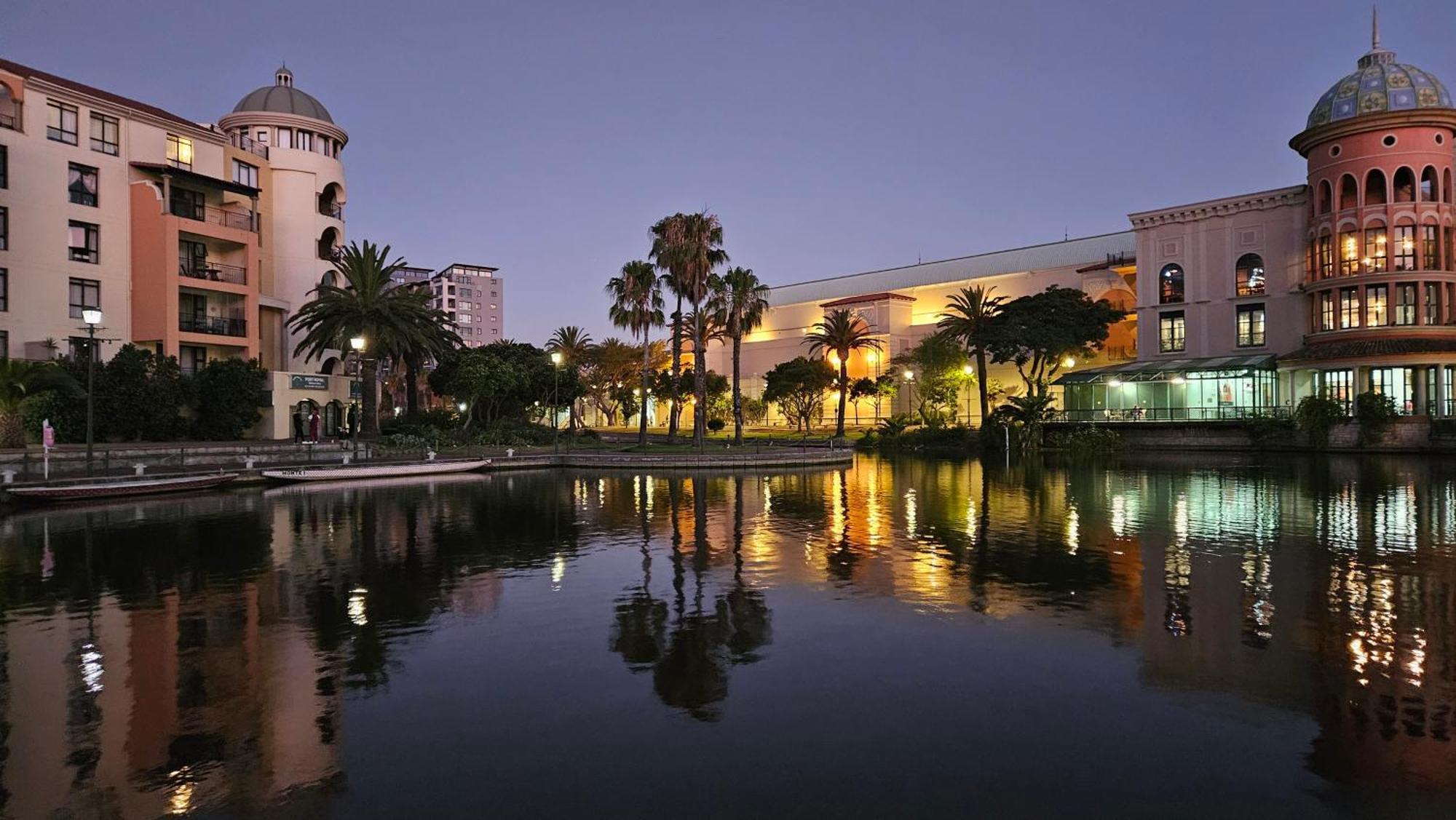 Apartment La Palmera - Island Club Canal Front *